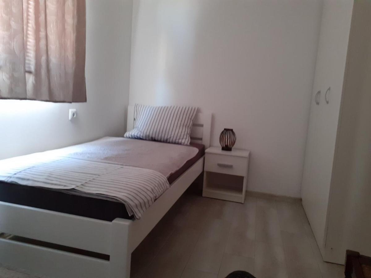 Apartmani Grumf Gornji Karin Kültér fotó