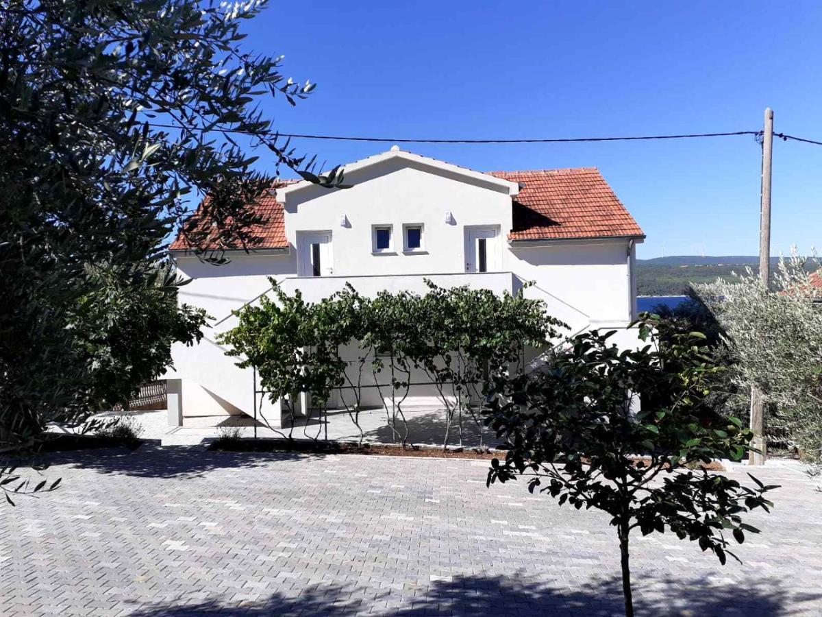 Apartmani Grumf Gornji Karin Kültér fotó